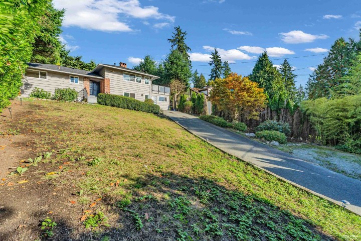 Photo 34 at 1910 27th Street, Queens, West Vancouver