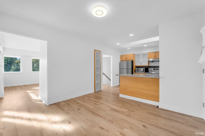 Photo 10 at 1910 27th Street, Queens, West Vancouver