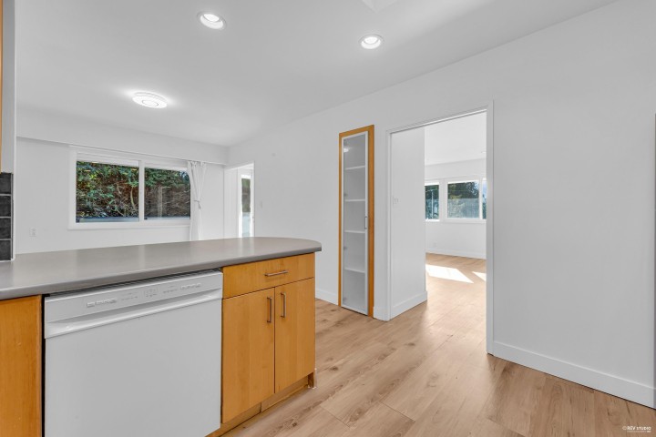 Photo 15 at 1910 27th Street, Queens, West Vancouver
