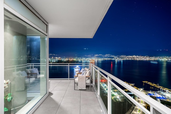 Photo 10 at 2202 - 1139 W Cordova Street, Coal Harbour, Vancouver West