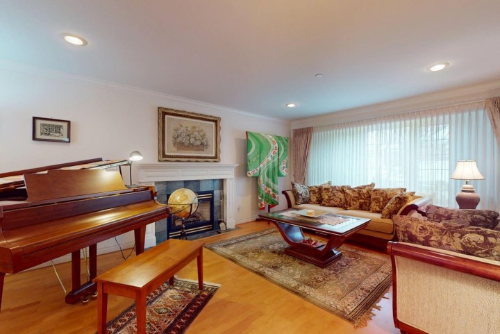 Photo 4 at 1926 W 62nd Avenue, S.W. Marine, Vancouver West