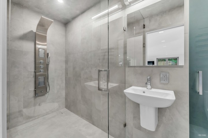 Photo 30 at 4138 Burkehill Road, Bayridge, West Vancouver