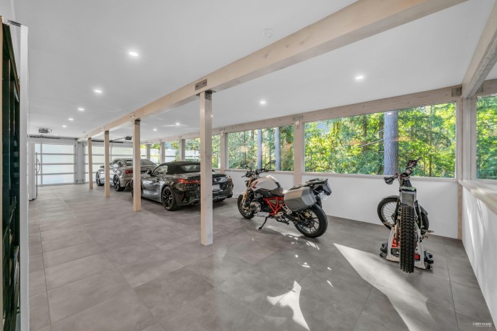 Photo 35 at 4138 Burkehill Road, Bayridge, West Vancouver