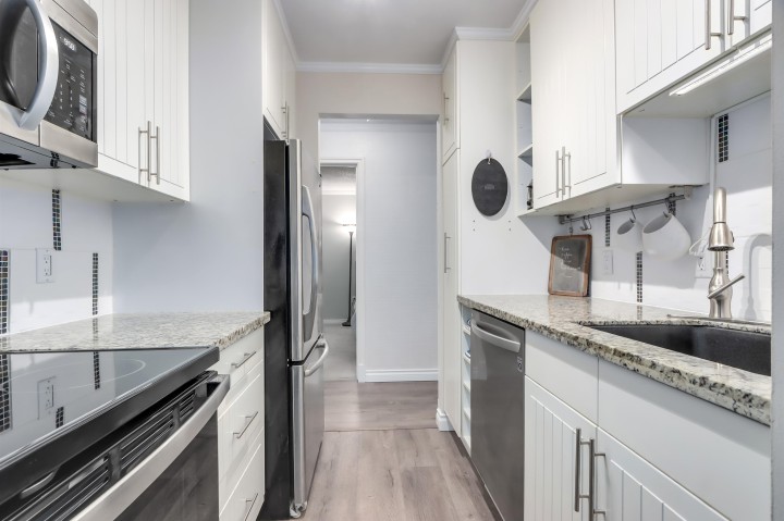 Photo 1 at 303 - 2004 Fullerton Avenue, Pemberton NV, North Vancouver