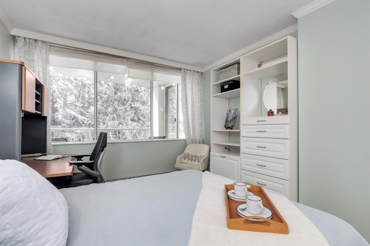 Photo 11 at 303 - 2004 Fullerton Avenue, Pemberton NV, North Vancouver