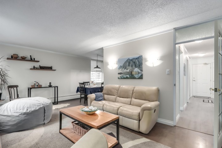 Photo 4 at 303 - 2004 Fullerton Avenue, Pemberton NV, North Vancouver