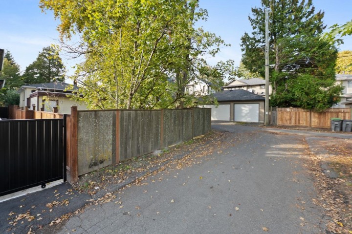 Photo 13 at 7526 Selkirk Street, South Granville, Vancouver West