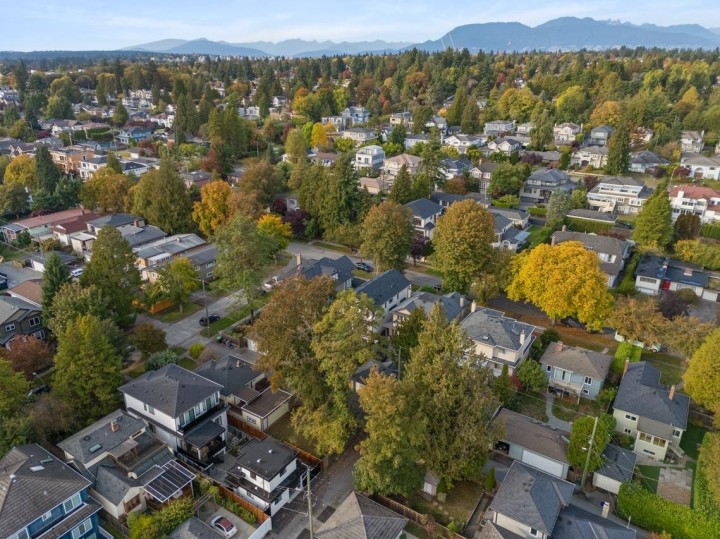 Photo 5 at 7526 Selkirk Street, South Granville, Vancouver West