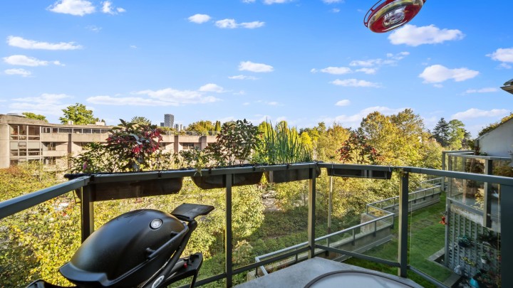 Photo 17 at 17 - 1345 W 4th Avenue, False Creek, Vancouver West