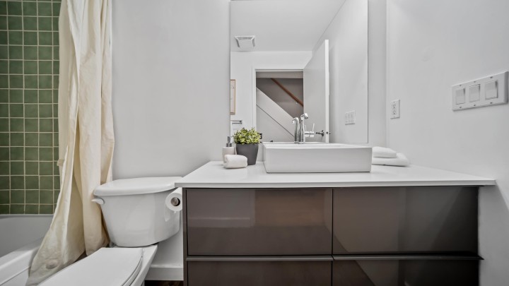 Photo 26 at 17 - 1345 W 4th Avenue, False Creek, Vancouver West