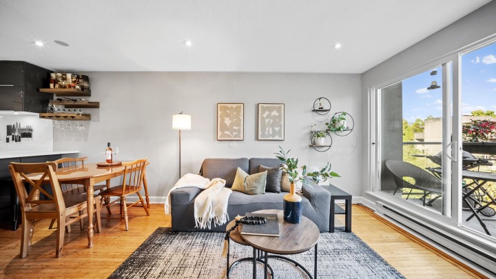 Photo 7 at 17 - 1345 W 4th Avenue, False Creek, Vancouver West