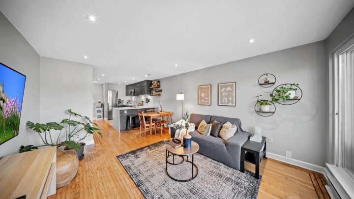 Photo 9 at 17 - 1345 W 4th Avenue, False Creek, Vancouver West