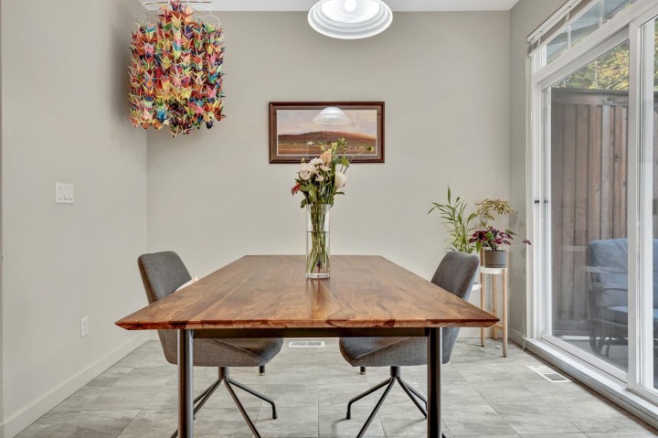 Photo 5 at 3264 Clermont Mews, Champlain Heights, Vancouver East