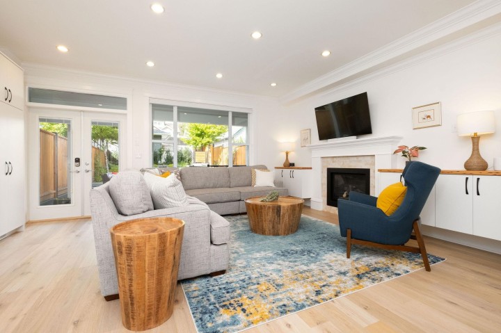 Photo 3 at 308 E 9th Street, Central Lonsdale, North Vancouver