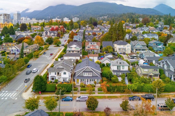 Photo 35 at 308 E 9th Street, Central Lonsdale, North Vancouver