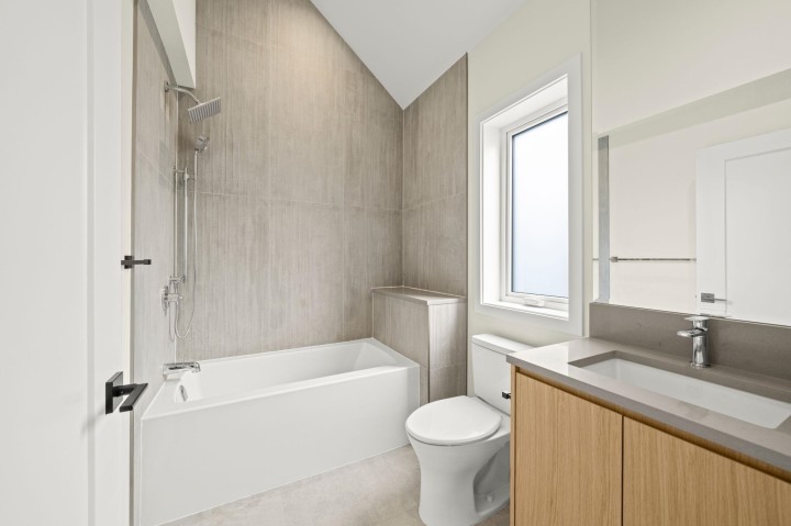 Photo 16 at 1 - 2091 E 20th Avenue, Grandview Woodland, Vancouver East