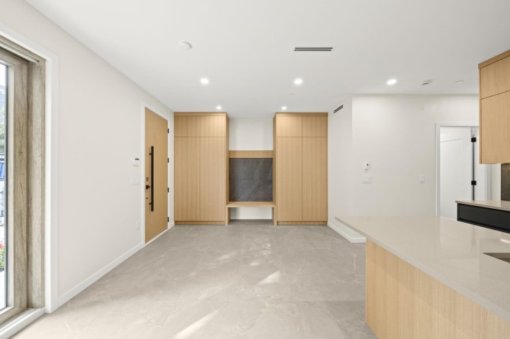 Photo 11 at 1 - 2091 E 20th Avenue, Grandview Woodland, Vancouver East