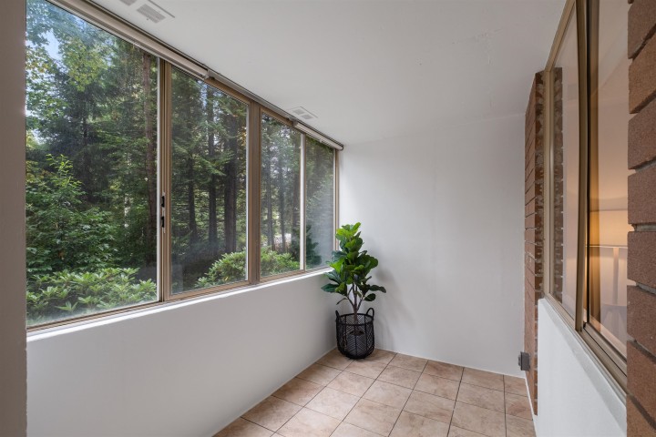 Photo 13 at 201 - 2012 Fullerton Avenue, Pemberton NV, North Vancouver