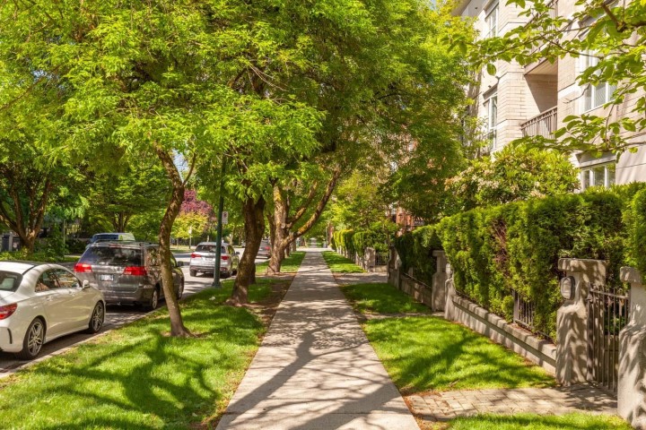 Photo 12 at 302 - 2688 Vine Street, Kitsilano, Vancouver West