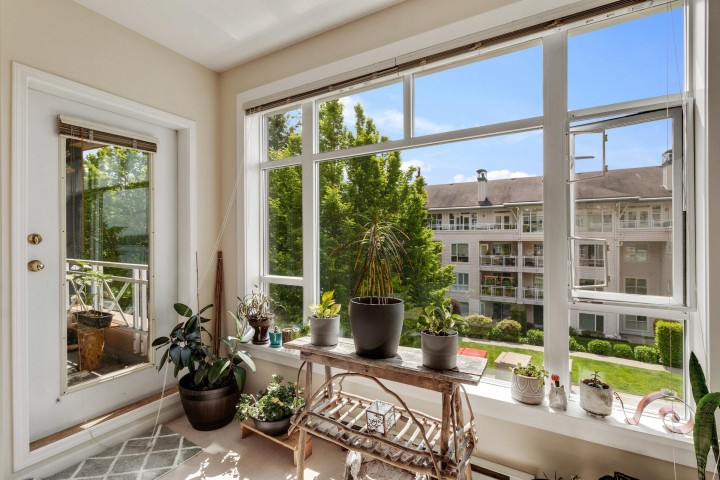 Photo 2 at 304 - 3600 Windcrest Drive, Roche Point, North Vancouver