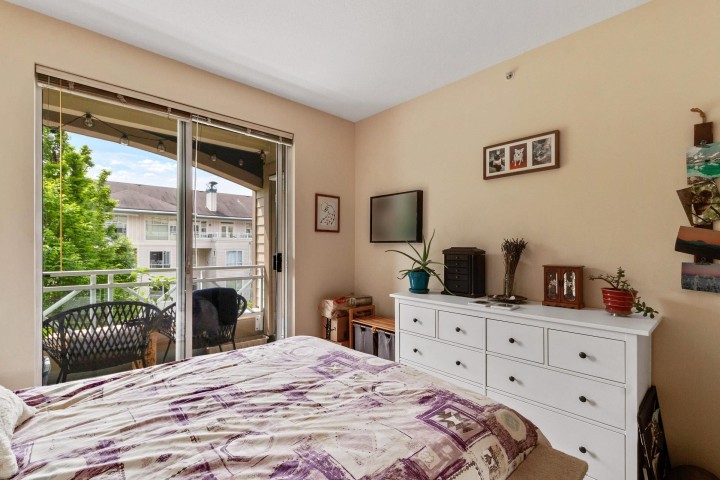 Photo 9 at 304 - 3600 Windcrest Drive, Roche Point, North Vancouver