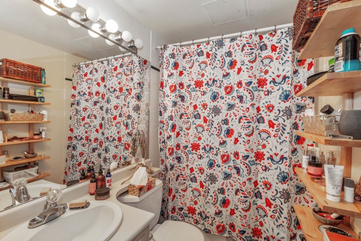 Photo 11 at 304 - 3600 Windcrest Drive, Roche Point, North Vancouver