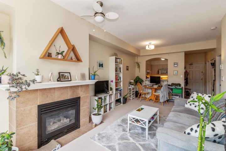 Photo 4 at 304 - 3600 Windcrest Drive, Roche Point, North Vancouver