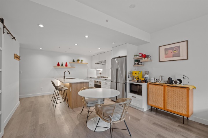 Photo 7 at 2405 Heather Street, Fairview VW, Vancouver West