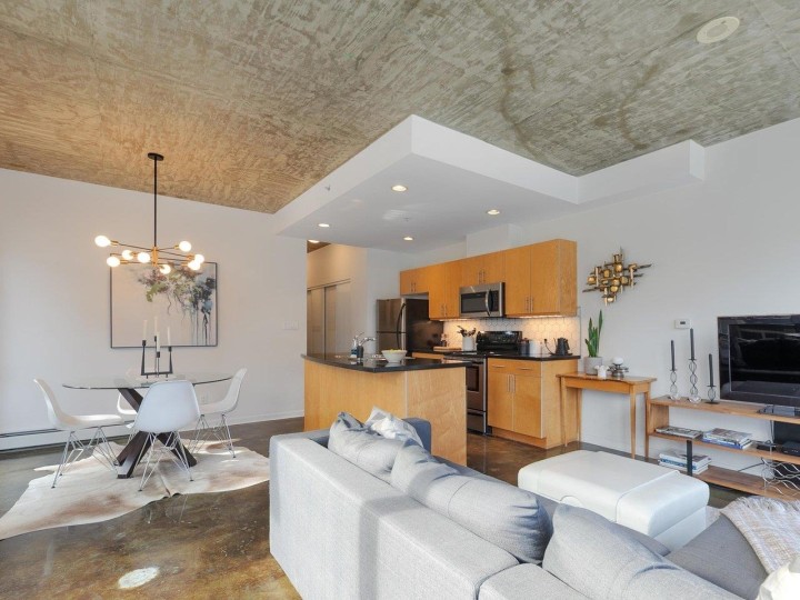 Photo 12 at 306 - 919 Station Street, Strathcona, Vancouver East