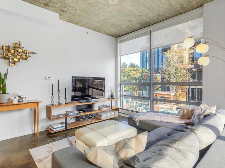 Photo 10 at 306 - 919 Station Street, Strathcona, Vancouver East