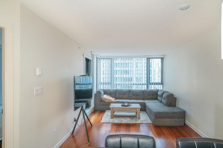 Photo 13 at 2105 - 909 Mainland Street, Yaletown, Vancouver West