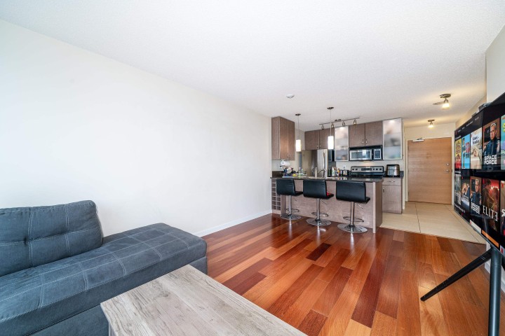 Photo 16 at 2105 - 909 Mainland Street, Yaletown, Vancouver West