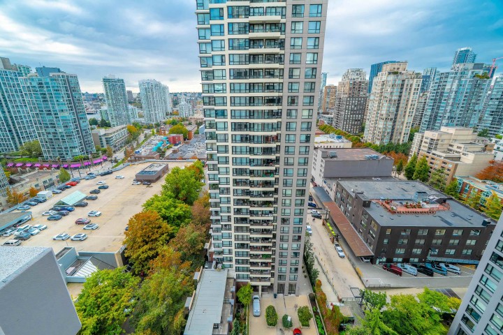 Photo 26 at 2105 - 909 Mainland Street, Yaletown, Vancouver West