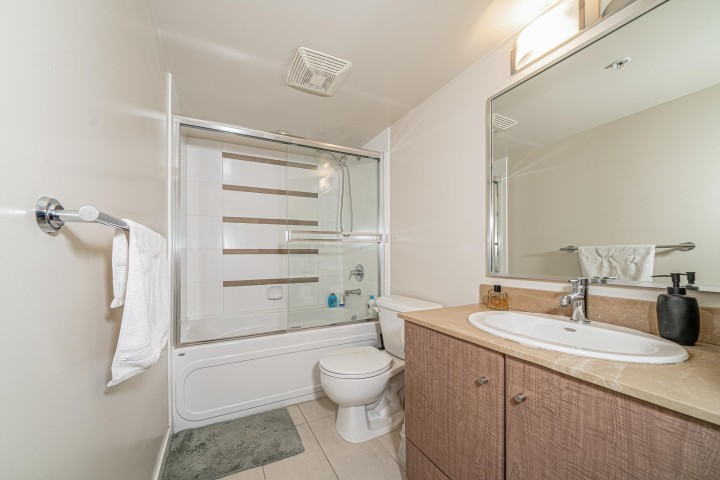 Photo 22 at 2105 - 909 Mainland Street, Yaletown, Vancouver West