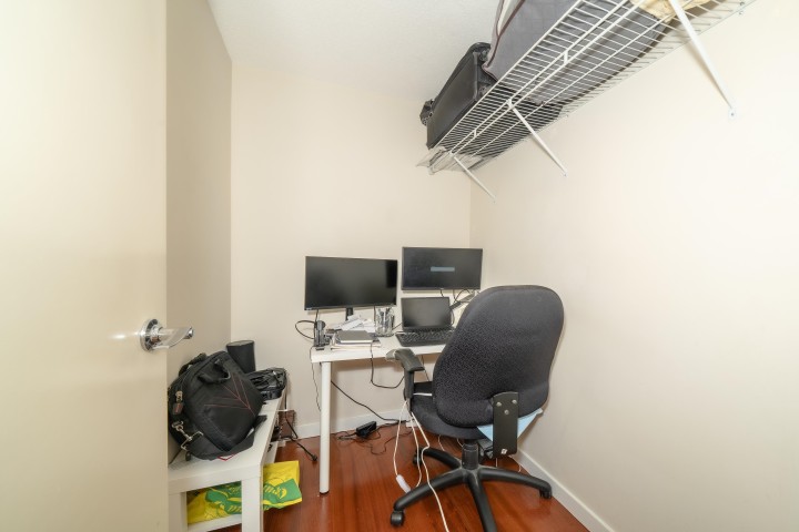 Photo 8 at 2105 - 909 Mainland Street, Yaletown, Vancouver West