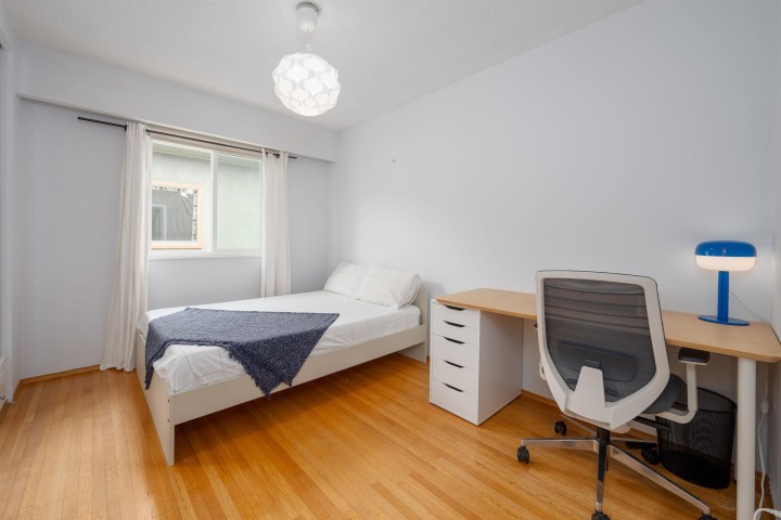 Photo 17 at 8 - 1235 W 10th Avenue, Fairview VW, Vancouver West