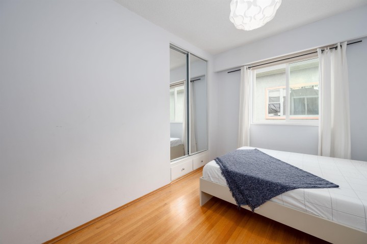 Photo 18 at 8 - 1235 W 10th Avenue, Fairview VW, Vancouver West