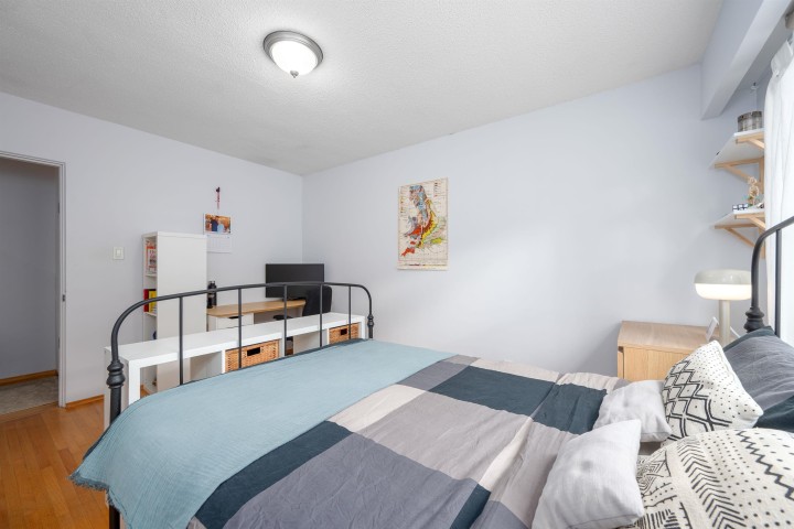 Photo 15 at 8 - 1235 W 10th Avenue, Fairview VW, Vancouver West