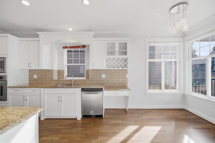 Photo 16 at 2411 George Street, Pemberton Heights, North Vancouver