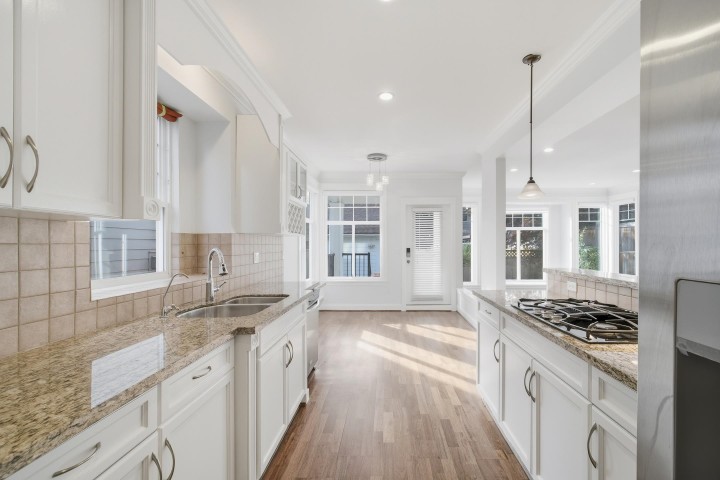 Photo 14 at 2411 George Street, Pemberton Heights, North Vancouver