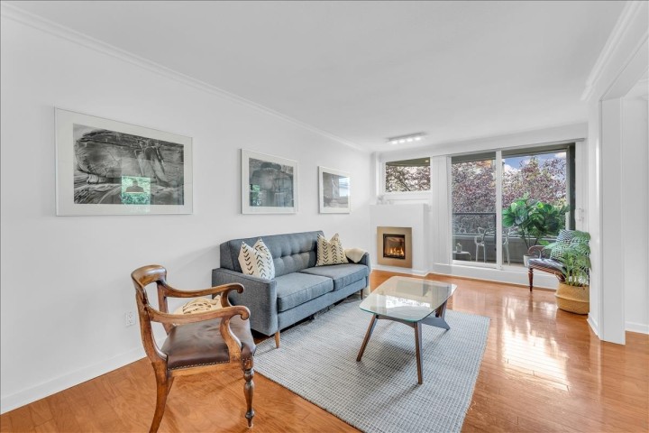 Photo 1 at 401 - 1330 Jervis Street, West End VW, Vancouver West