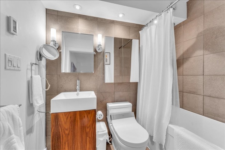 Photo 19 at 401 - 1330 Jervis Street, West End VW, Vancouver West