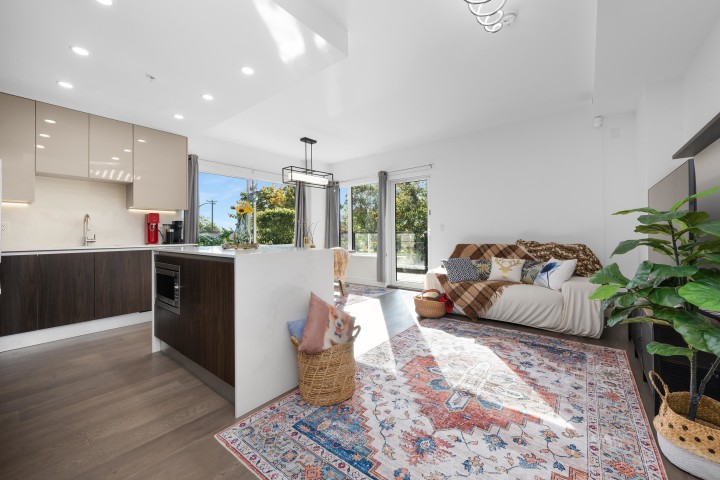 Photo 4 at 106 - 477 W 59th Avenue, South Cambie, Vancouver West