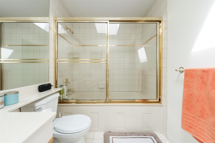 Photo 21 at E403 - 628 W 12th Avenue, Fairview VW, Vancouver West