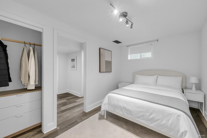 Photo 22 at 341 Rabbit Lane, British Properties, West Vancouver