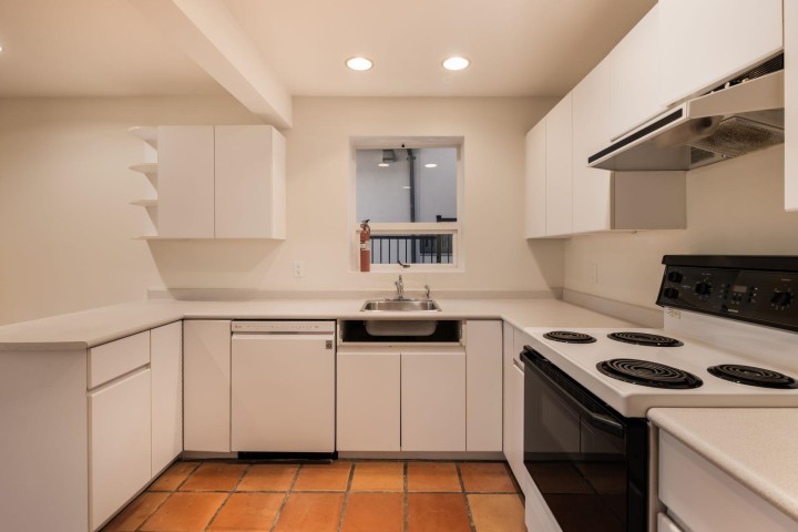 Photo 18 at 2344 Ottawa Avenue, Dundarave, West Vancouver