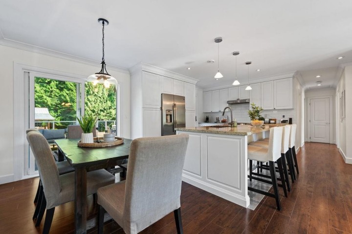 Photo 10 at 814 Plymouth Drive, Windsor Park NV, North Vancouver