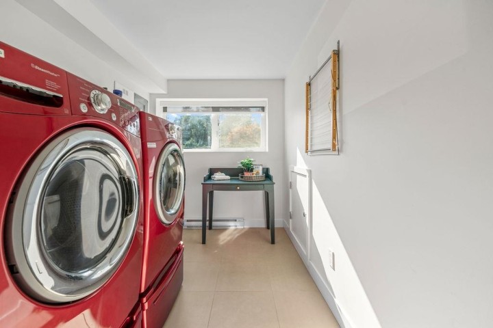 Photo 33 at 814 Plymouth Drive, Windsor Park NV, North Vancouver