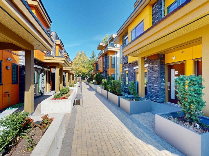 Photo 2 at 38 - 7567 Oak Street, South Granville, Vancouver West