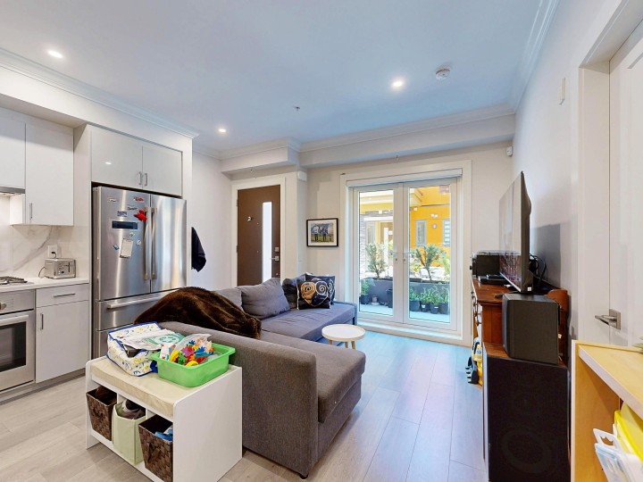 Photo 17 at 38 - 7567 Oak Street, South Granville, Vancouver West